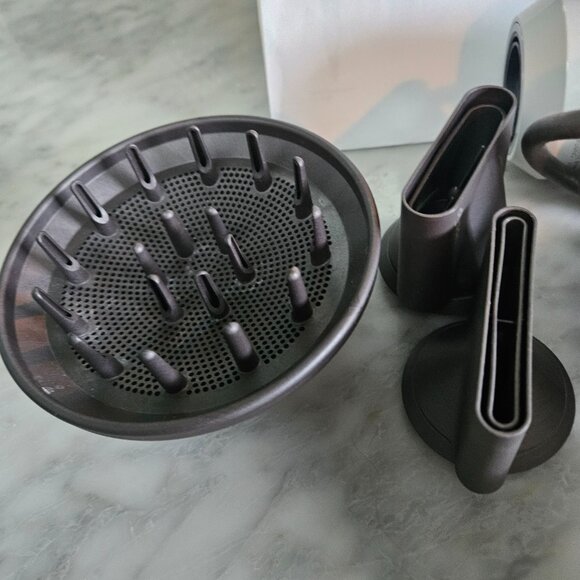 Dyson Supersonic Hair Dryer - Picture 4 of 4